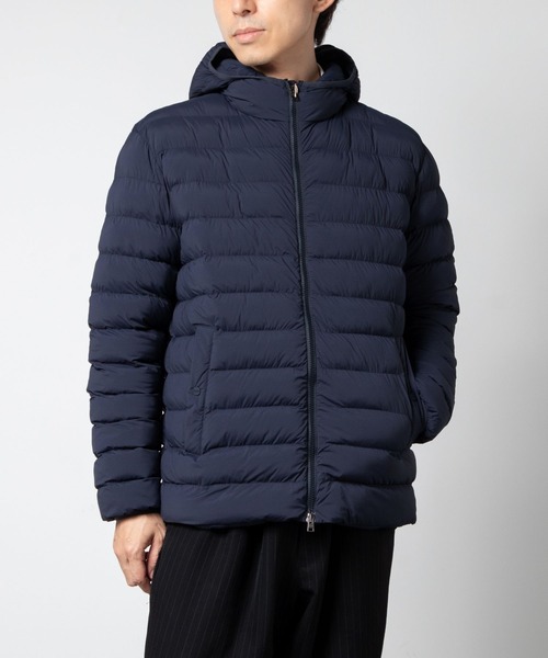 HERNO(ヘルノ)の「HERNO RESORT PACKBLE JACKET ヘルノ リゾート パッカブル 中わた ジャケット(ダウンジャケット/コート・メンズ・ネイビー系1/ブラック/グレー系1・48/46/50)」の3枚目の写真