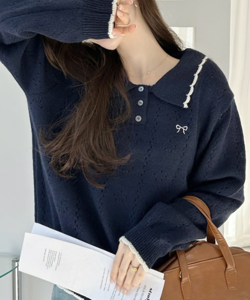 Ada.(エイダ)の「リボン 刺繍 スカラップ カラー 配色 ニット(ニット/セーター・レディース・グレー/アイボリー/ネイビー・FREE)」の1枚目の写真