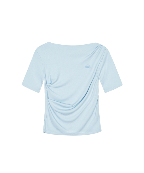 NICK&NICOLE(ニックアンドニコール)の「HALF SHIRRING DRAPE BOAT NECK TOP_SORA(Tシャツ/カットソー・レディース・スカイブルー・FREE)」の1枚目の写真