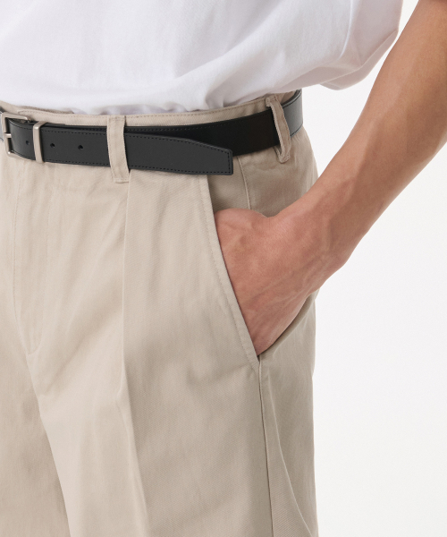 MUSINSA STANDARD（ムシンサスタンダード）の「リバースワンタックレギュラーフィットチノパンツ[ライトベージュ]（その他パンツ・メンズ・その他・29/40/42/36/34/32/30/31/33/26/27/28）」の4枚目の写真