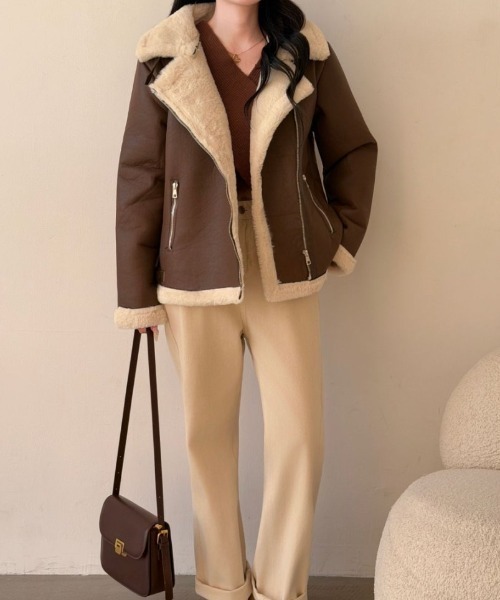 ABITOKYO（アビトーキョー）の「ボアドッキングフェイクレザーブルゾン（ブルゾン・レディース・アイボリー/ブラック/ブラック系その他/モカ・FREE）」の19枚目の写真