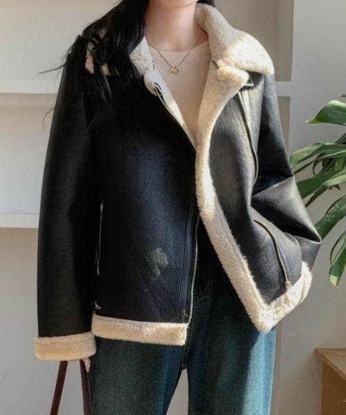 ABITOKYO（アビトーキョー）の「ボアドッキングフェイクレザーブルゾン（ブルゾン・レディース・アイボリー/ブラック/ブラック系その他/モカ・FREE）」の7枚目の写真