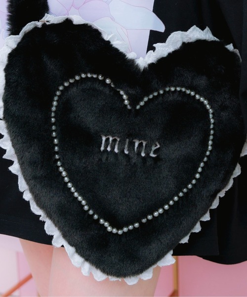 mine by LAFARY(マインバイラファリー)の「モコモコバッグ(ショルダーバッグ・レディース・ホワイト/ブラック・FREE)」の6枚目の写真