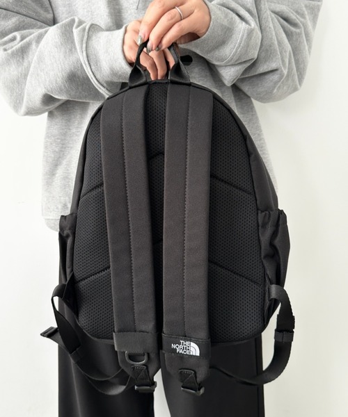 THE NORTH FACE(ザノースフェイス)の「THE NORTH FACE(ザ・ノースフェイス)/軽量 デイリー ミニ バックパック リュック/STANDARD BACKPACK S(バックパック/リュック・レディース・ブラック/ブラウン/レッド・FREE)」の21枚目の写真