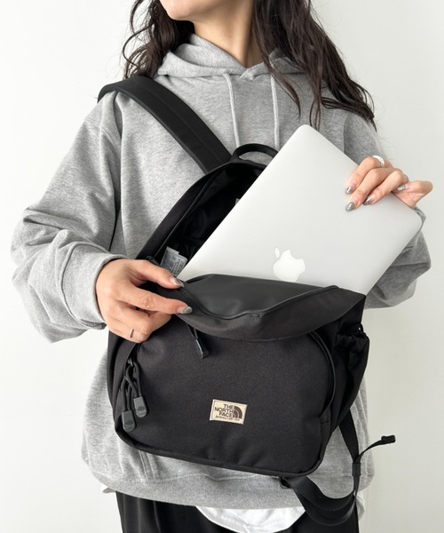 THE NORTH FACE(ザノースフェイス)の「THE NORTH FACE(ザ・ノースフェイス)/軽量 デイリー ミニ バックパック リュック/STANDARD BACKPACK S(バックパック/リュック・レディース・ブラック/ブラウン/レッド・FREE)」の4枚目の写真