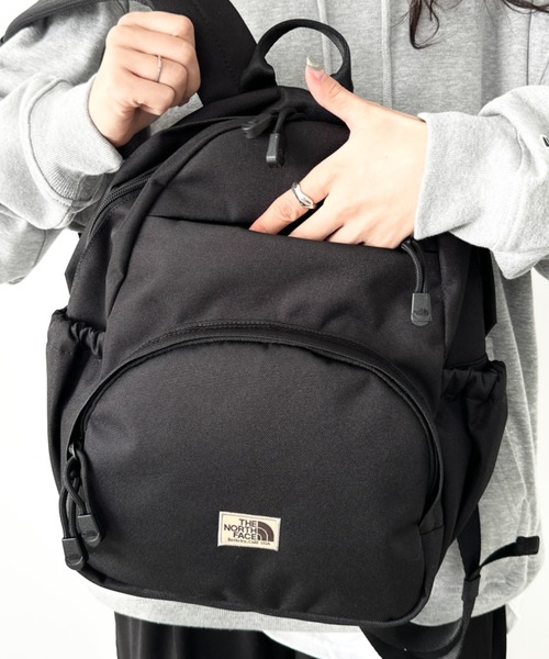 THE NORTH FACE(ザノースフェイス)の「THE NORTH FACE(ザ・ノースフェイス)/軽量 デイリー ミニ バックパック リュック/STANDARD BACKPACK S(バックパック/リュック・レディース・ブラック/ブラウン/レッド・FREE)」の8枚目の写真