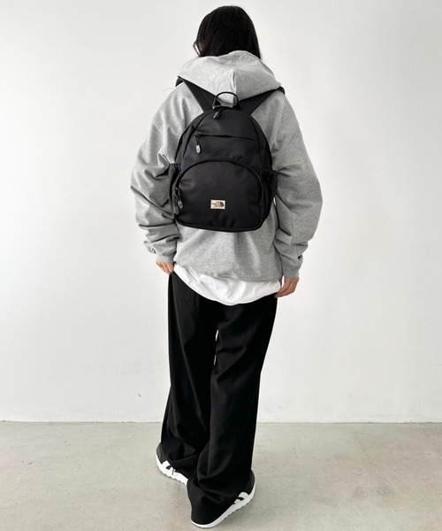 THE NORTH FACE(ザノースフェイス)の「THE NORTH FACE(ザ・ノースフェイス)/軽量 デイリー ミニ バックパック リュック/STANDARD BACKPACK S(バックパック/リュック・レディース・ブラック/ブラウン/レッド・FREE)」の16枚目の写真
