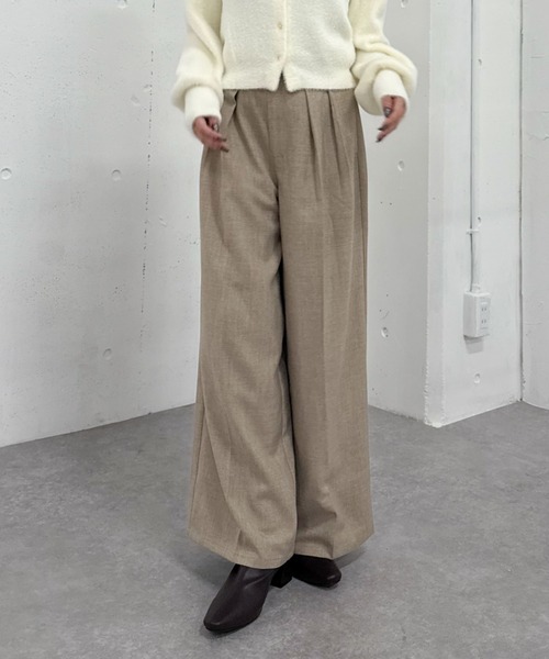 archives（アルシーヴ）の「ベルト付ウールタックワイドスラックス（スラックス・レディース・ベージュ/グレー/チャコールグレー・MEDIUM）」の6枚目の写真