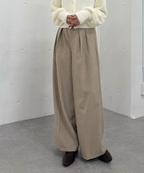 archives（アルシーヴ）の「ベルト付ウールタックワイドスラックス（スラックス・レディース・ベージュ/グレー/チャコールグレー・MEDIUM）」の8枚目の写真
