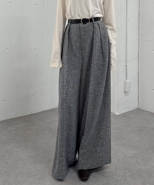archives（アルシーヴ）の「ベルト付ウールタックワイドスラックス（スラックス・レディース・ベージュ/グレー/チャコールグレー・MEDIUM）」の14枚目の写真
