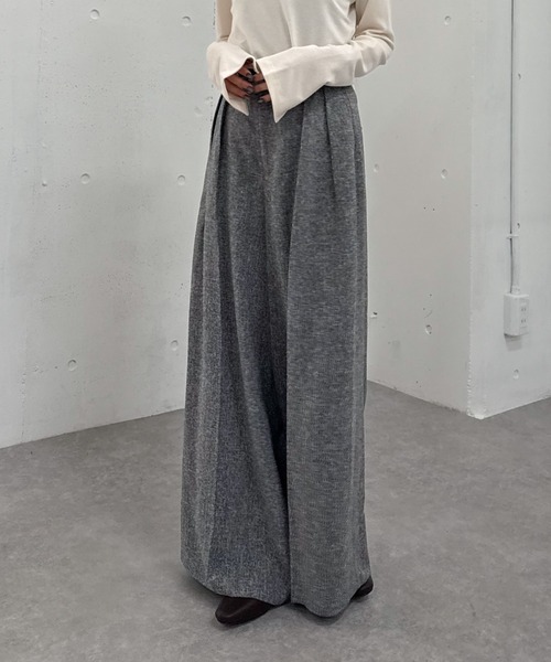 archives（アルシーヴ）の「ベルト付ウールタックワイドスラックス（スラックス・レディース・ベージュ/グレー/チャコールグレー・MEDIUM）」の15枚目の写真