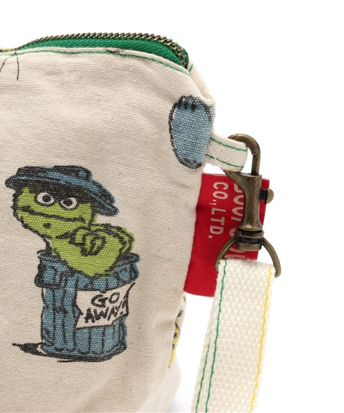 One deux boo（ワンドゥーブー）の「SESAME STREET 2WAYポシェット（ショルダーバッグ・カラフル・FREE）」の8枚目の写真