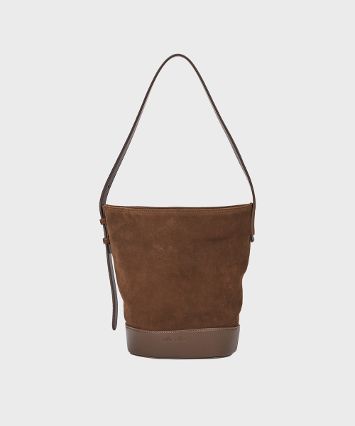 ALKI ALKA(アルキアルカ)の「Combo Bucket Bag (Brown)(ショルダーバッグ・レディース・ダークブラウン・FREE)」の3枚目の写真