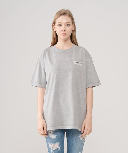 ICONOGRAPHY（アイコノグラフィー）の「PIGMENT LABEL TAGLINE SVGR（Tシャツ/カットソー・レディース・シルバー・MEDIUM/LARGE）」の4枚目の写真