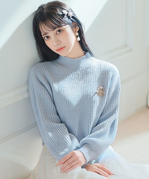 WILLSELECTION（ウィルセレクション）の「ブローチ付きクロップドラメニット（ニット/セーター・レディース・ピンク/オフホワイト/ブラック/サックスブルー/ミント・FREE）」の4枚目の写真