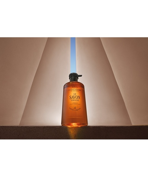 L'OCCITANE（ロクシタン）の「ル サボン リキッドハンドソープ（ヴェルヴェ―ヌ） 500mL 本体 [ヴァーベナ]（石鹸/ボディソープ・レディース・その他・FREE）」の4枚目の写真