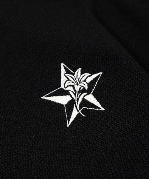 rehacer(レアセル)の「rehacer : Two Star Lily CS / トゥー スター リリー カットソー(Tシャツ/カットソー・メンズ・ブラック/ホワイト・SMALL/X-LARGE/LARGE/MEDIUM)」の8枚目の写真