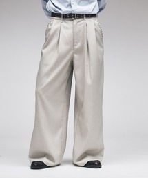 Adoon plain（アドーンプレーン）の「Studded Detail Center Press Wide Slacks / スタッズデザインセンタープレスワイドスラックス（スラックス）」