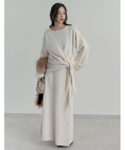 Re:EDIT（リエディ）の「[2点セット][セットアップ][手洗い可能][低身長サイズ有]カシミヤタッチカシュクールニットトップス×スカート（セットアップ・レディース・ブラウン/グレー/ブラック/アイボリー・SHORT/AM/MEDIUM/LARGE）」の2枚目の写真