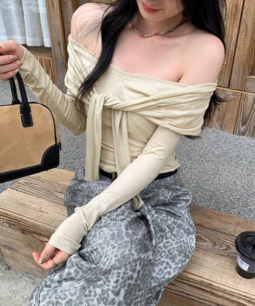 REMUR(レミュール)の「オフショルフロントリボントップス(Tシャツ/カットソー・レディース・ベージュ/ピンク/ブラウン・FREE)」の11枚目の写真