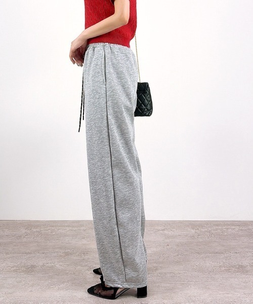 CLOTHY(クロシィ)の「【ALLシーズン着れるワンマイルアイテム!】スウェットバレルパンツ(セットアップ可)(スウェットパンツ・レディース・ライトグレー/ブラック/グレー/オフホワイト・MEDIUM/LARGE)」の22枚目の写真