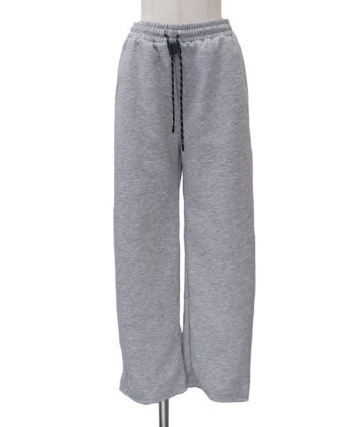 CLOTHY(クロシィ)の「【ALLシーズン着れるワンマイルアイテム!】スウェットバレルパンツ(セットアップ可)(スウェットパンツ・レディース・ライトグレー/ブラック/グレー/オフホワイト・MEDIUM/LARGE)」の14枚目の写真