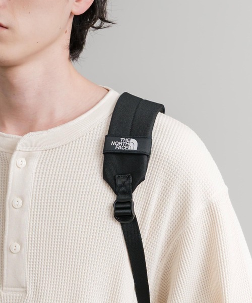 THE NORTH FACE(ザノースフェイス)の「日本未展開モデル WHITE LABEL THE NORTH FACE ELECTRON SLING BAG ミニバックパック(バックパック/リュック・メンズ・ベージュ/レッド/ブラック・FREE)」の7枚目の写真