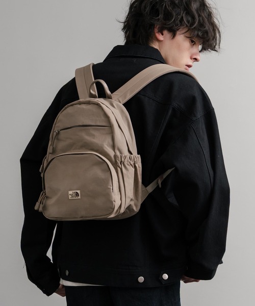 THE NORTH FACE(ザノースフェイス)の「日本未展開モデル WHITE LABEL THE NORTH FACE ELECTRON SLING BAG ミニバックパック(バックパック/リュック・メンズ・ベージュ/レッド/ブラック・FREE)」の10枚目の写真