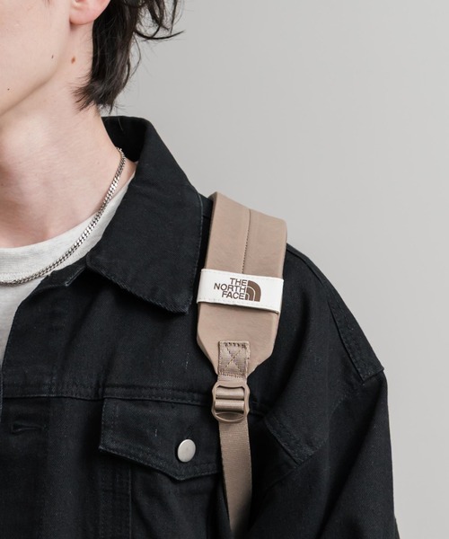 THE NORTH FACE(ザノースフェイス)の「日本未展開モデル WHITE LABEL THE NORTH FACE ELECTRON SLING BAG ミニバックパック(バックパック/リュック・メンズ・ベージュ/レッド/ブラック・FREE)」の12枚目の写真