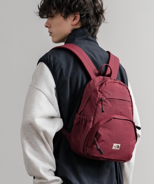 THE NORTH FACE(ザノースフェイス)の「日本未展開モデル WHITE LABEL THE NORTH FACE ELECTRON SLING BAG ミニバックパック(バックパック/リュック・メンズ・ベージュ/レッド/ブラック・FREE)」の14枚目の写真