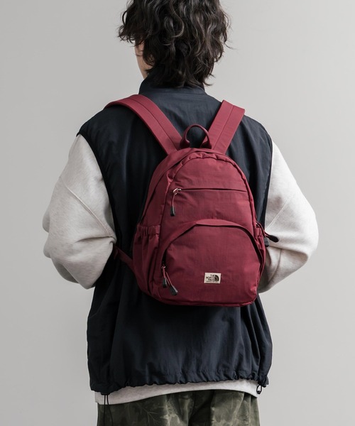 THE NORTH FACE(ザノースフェイス)の「日本未展開モデル WHITE LABEL THE NORTH FACE ELECTRON SLING BAG ミニバックパック(バックパック/リュック・メンズ・ベージュ/レッド/ブラック・FREE)」の15枚目の写真