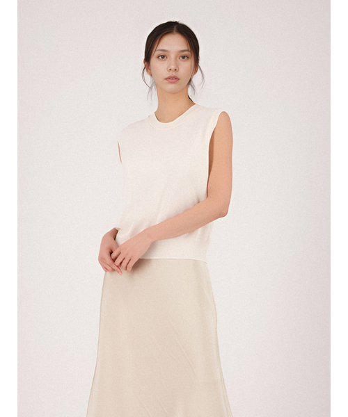 ACUD(アクド)の「Linen Round Neck Sleeveless Knit _Navy(ニット/セーター・レディース・ネイビー・FREE)」の5枚目の写真