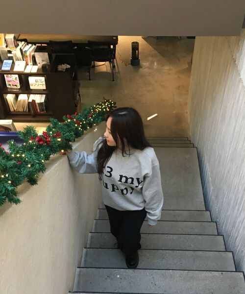 Retriever Club（レトリーバークラブ）の「LOVE PUPPY CREWNECK [GRAY]（スウェット・レディース・その他・S/L）」の2枚目の写真