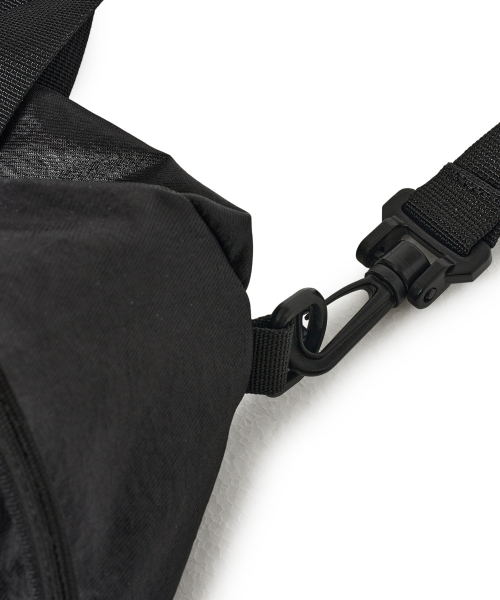 BROWNBREATH（ブラウンブレス）の「FLAG DUFFLE BAG - BLACK（ボストンバッグ・レディース・その他・ONE SIZE）」の8枚目の写真