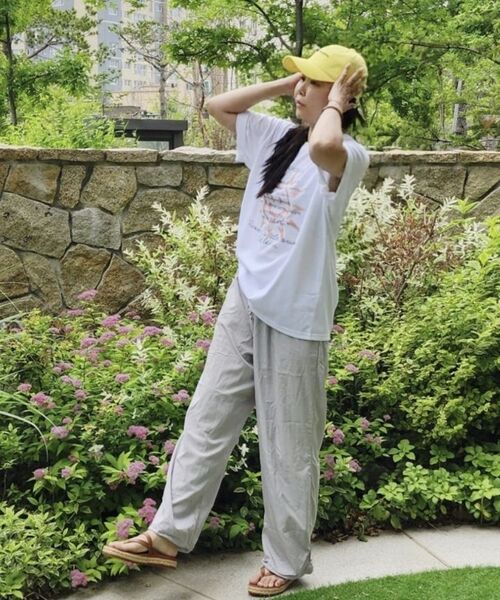 ROIDESROIS(ロワデロワ)の「スマイルサマーグラフィック半袖Tシャツ(ホワイト)(Tシャツ/カットソー・レディース・その他・S/L/2XL/XL/M)」の2枚目の写真