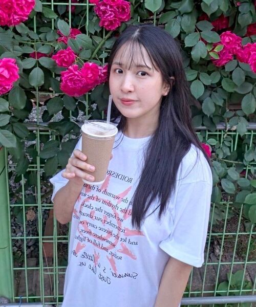 ROIDESROIS(ロワデロワ)の「スマイルサマーグラフィック半袖Tシャツ(ホワイト)(Tシャツ/カットソー・レディース・その他・S/L/2XL/XL/M)」の3枚目の写真