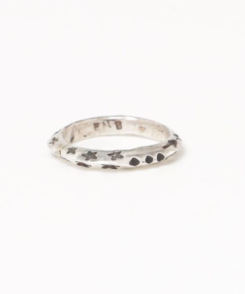 ERICKA NICOLAS BEGAY(エリッカ ニコラス ビゲイ)の「【ERICKA NICOLAS BEGAY】 NAVAJO STAMP RING SVRG TA ST(リング・メンズ・E/D/I/G/B/C/K/J/H/A/F/L・13号/12号/20号/17号/10号/23号/22号/14号/24号)」の2枚目の写真