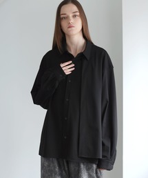 ルーズシルエットアシメトリックレイヤーシャツ