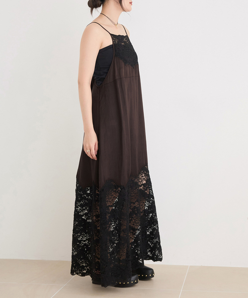 IENA LA BOUCLE(イエナラブークル)の「IENA LA BOUCLE R/Lサテンレースコンビキャミドレ(ワンピース・レディース・ブラウン・FREE)」の5枚目の写真