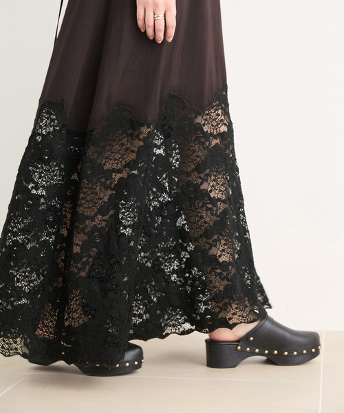 IENA LA BOUCLE(イエナラブークル)の「IENA LA BOUCLE R/Lサテンレースコンビキャミドレ(ワンピース・レディース・ブラウン・FREE)」の7枚目の写真