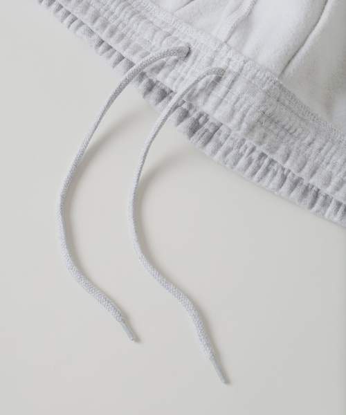 BOTT（ボット）の「BoTT / ボット B Logo Sweatpant（スウェットパンツ・メンズ・ブラック/ライトグレー・X-LARGE/LARGE/MEDIUM）」の9枚目の写真