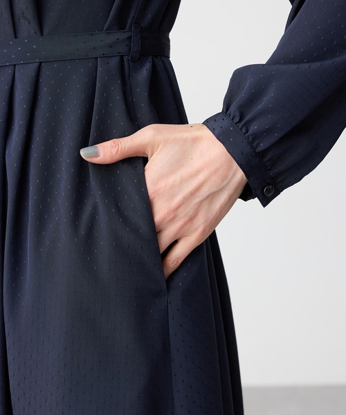 A/C DESIGN BY ALPHA CUBIC（エーシーデザインバイアルファキュービック）の「フロントタックワンピース【ファーストライン】（ワンピース・レディース・ネイビー/ブラック・9号/11号/13号）」の14枚目の写真