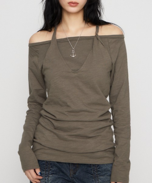 LAGUA GEM(ラグアジェム)の「HALTER NECK CUT チュニック(Tシャツ/カットソー・レディース・ブラック/カーキ/ホワイト・FREE)」の3枚目の写真