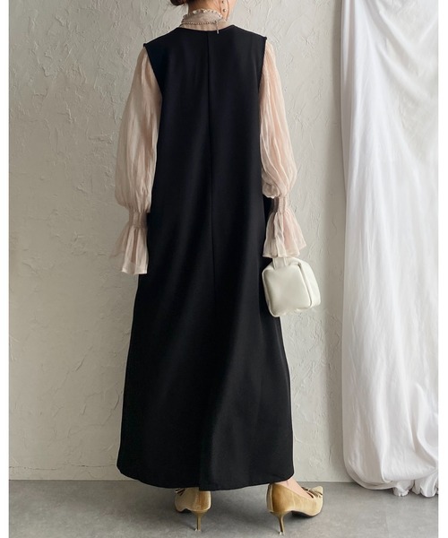 She's Closet(シーズクローゼット)の「深Vネックフロントタック ロングジャンパースカートワンピース(ワンピース・レディース・グレー/ブラック/アイボリー・FREE/SHORT)」の8枚目の写真