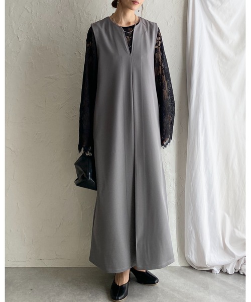 She's Closet(シーズクローゼット)の「深Vネックフロントタック ロングジャンパースカートワンピース(ワンピース・レディース・グレー/ブラック/アイボリー・FREE/SHORT)」の21枚目の写真