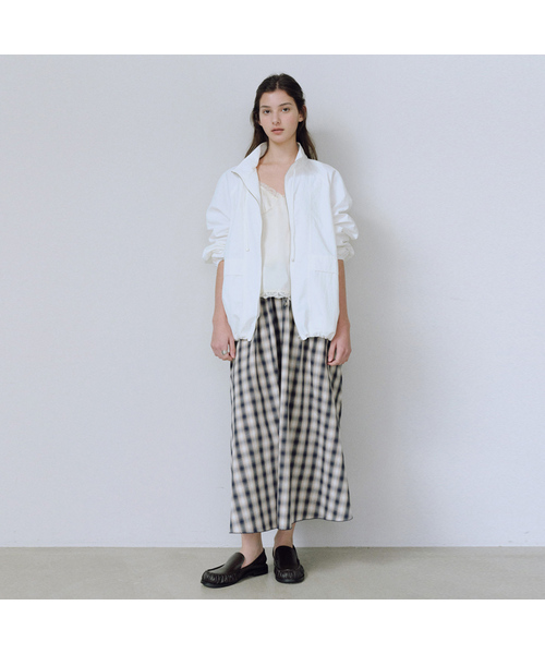 URAGO(ユラーゴ)の「Check flared long skirt(スカート・レディース・ブルー/Beige・FREE)」の2枚目の写真