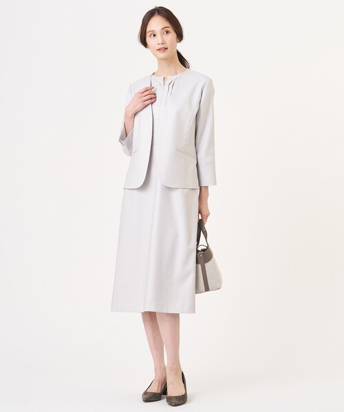 J.PRESS(ジェイプレス)の「【定番人気・セットアップ対応】OXIJEWEL ストレッチ ノーカラー ジャケット(ノーカラージャケット・レディース・ネイビー系/ライトグレー系/シルバー系・T13/T15)」の8枚目の写真