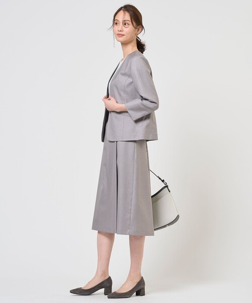J.PRESS(ジェイプレス)の「【定番人気・セットアップ対応】OXIJEWEL ストレッチ ノーカラー ジャケット(ノーカラージャケット・レディース・ネイビー系/ライトグレー系/シルバー系・T13/T15)」の10枚目の写真