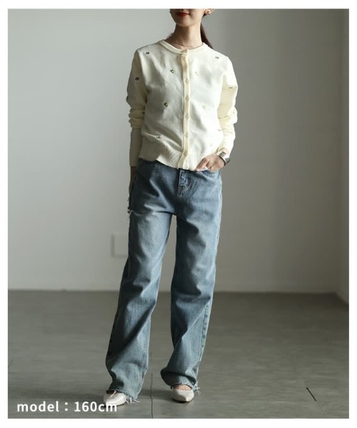 Sawa a la mode(サワアラモード)の「ミニ刺繍クルーネックカーディガン(カーディガン/ボレロ・レディース・ブラック/アイボリー・FREE)」の8枚目の写真