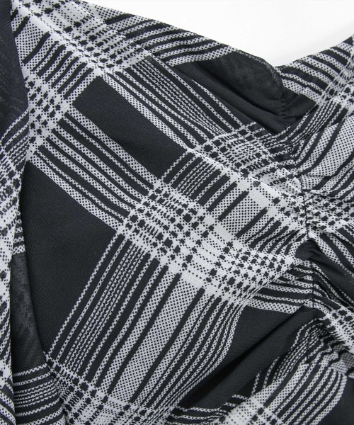 CLEAR BASIC（クリアベーシック）の「フロントギャザーフレアスリーブワンピース[大人 フェミニン 上品]≪新作≫（ワンピース・レディース・オフホワイト/ブラック・PF/F）」の20枚目の写真